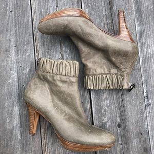 Pura Lopez Ankle Leather Booties